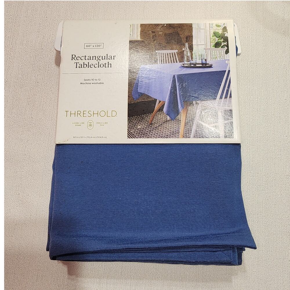 Threshold rectangular tablecloth 60''x 120'' seats 10-12